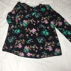 Collective Concepts Rhobell V-Neck Blouse